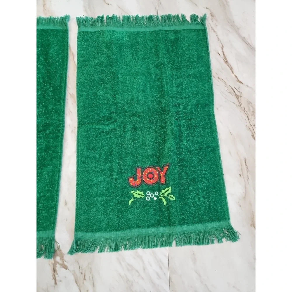 Two Vintage Cannon USA Embroidered Christmas Hand Towels Cotton Terry Fringe
